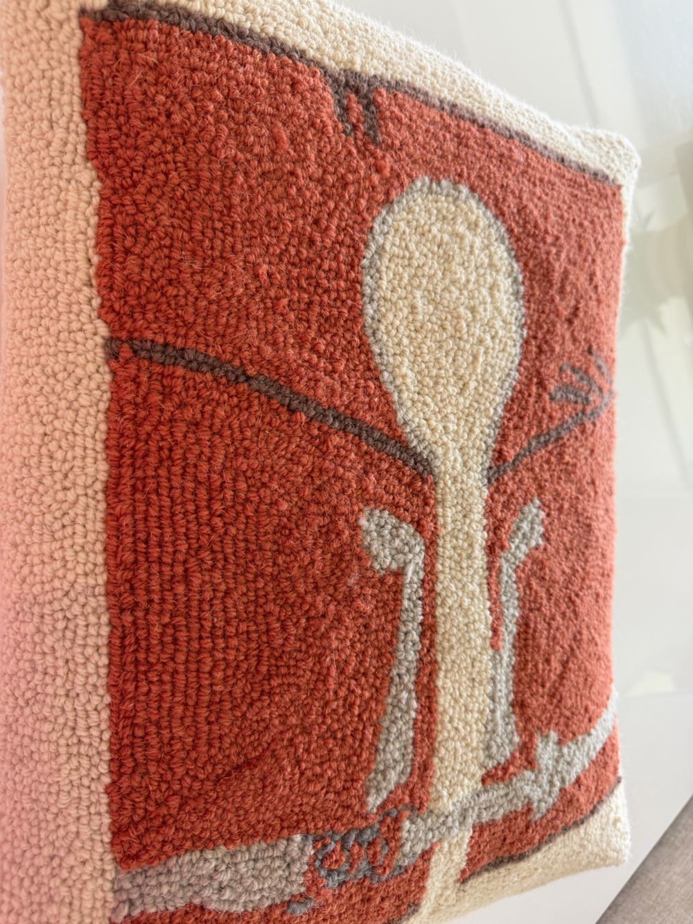 Hooked pillow 19x15 of a life vest - Picture 5 of 6